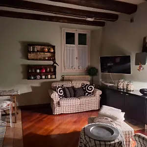 Carducci , Como Italy